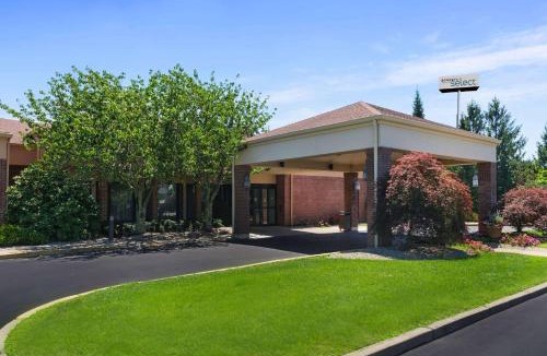 Middletown Hotel | Sonesta Select Newport Middletown