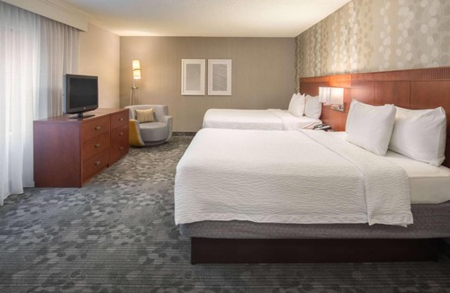 Bridle Trails Hotel | Sonesta Select Seattle Bellevue Redmond