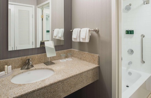 Bridle Trails Hotel | Sonesta Select Seattle Bellevue Redmond