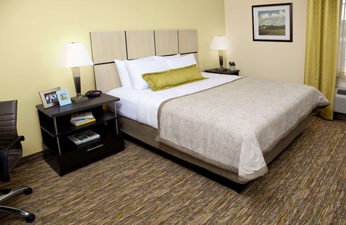 Fossil Creek Hotel | Sonesta Simply Suites Fort Worth
