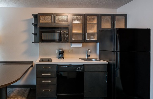 Fossil Creek Hotel | Sonesta Simply Suites Fort Worth
