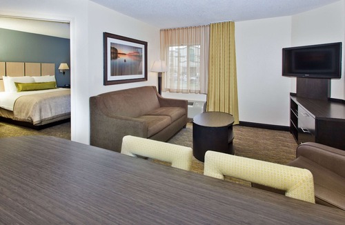Horsham Hotel | Sonesta Simply Suites Philadelphia Willow Grove