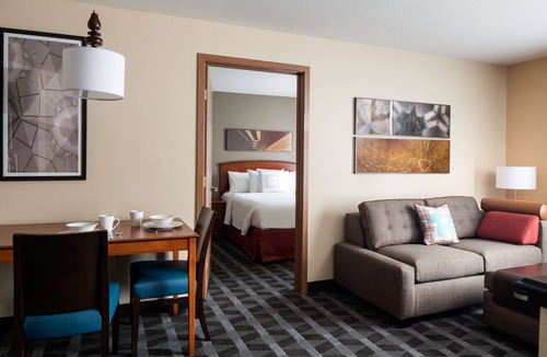 Renton Hotel | Sonesta Simply Suites Seattle Renton