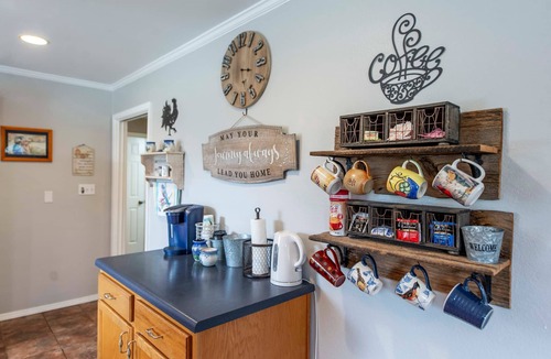 Waco House | Songbird Haven Cozy Country Getaway
