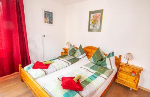 Unterseen Hostel | Sonne Holiday Rooms