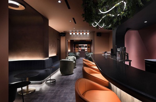 International District Hotel | SonoLux