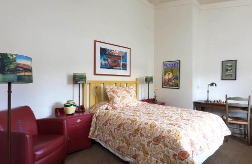 Boyes Hot Springs Hotel | Sonoma Creek Inn