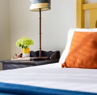 Boyes Hot Springs Hotel | Sonoma Creek Inn