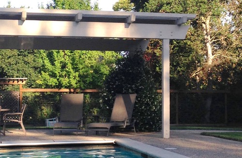 Santa Rosa Cottage | Sonoma Rosso: Poolside Luxury for 2