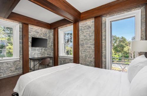 Santa Rosa Hotel | Sonoma Stonehouse Hotel