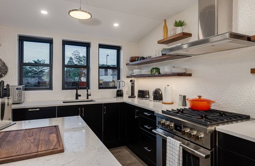 Fetters Hot Springs-Agua Caliente House | Sonoma Valley designer A-frame with pool & bocce!