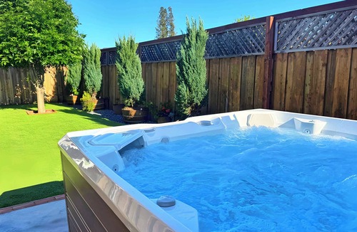 Santa Rosa House | Sonoma Wine County Oasis: King | BBQ | Fire Pit