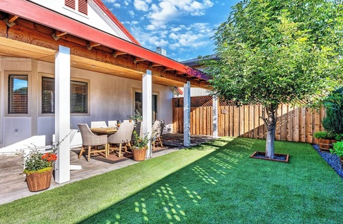 Santa Rosa House | Sonoma Wine County Oasis: King | BBQ | Fire Pit