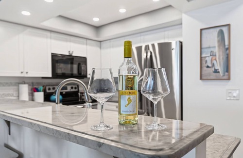 Belleair Beach Condo | Sonrisa 10 | Beachfront Townhome in Belleair Beach