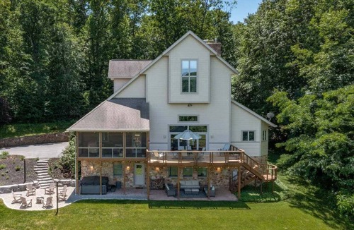 Rexmont House | Sonshine & Creation Retreat