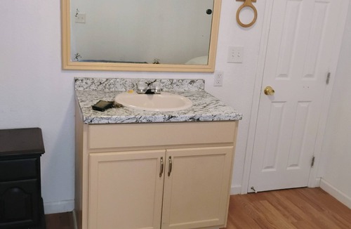 Buda House | Soothing 1-bedroom mobile home with AC in charming Buda
