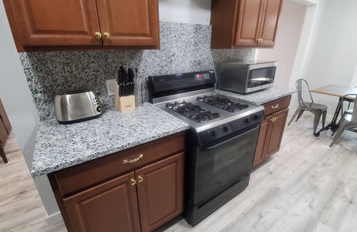 Parker Lane House | Soothing 3-bedroom house with AC in vibrant Austin near downtown!