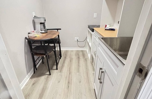 Woodlake - Briar Meadow Apartment | Soothing studio with AC in vibrant Houston neighborhood