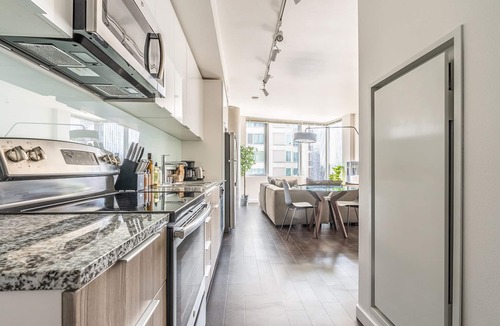 West Bellevue Apartment | Sophari Bellevue Tower Apts