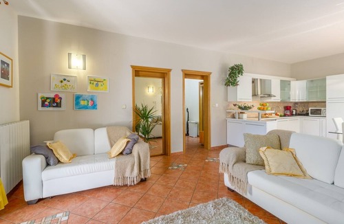 Kukci Apartment | Sophia near Porec big private Garden