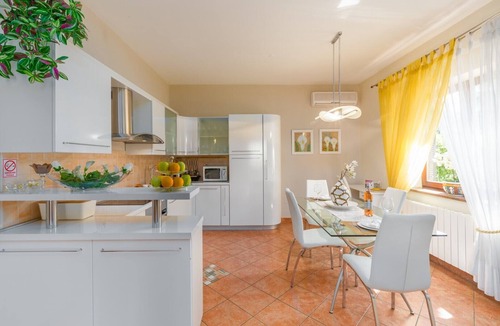 Kukci Apartment | Sophia near Porec big private Garden