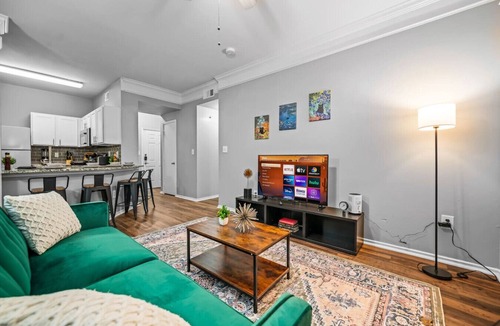 Fossil Creek Apartment | Sophisticated 2BR 2BA Apartment Stay with Pool