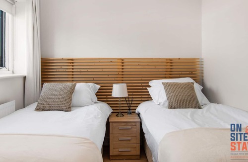 Downham House | Sophisticated 3-BR w. Parking