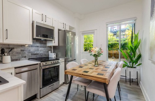 Sainte-Marie Apartment | Sophisticated 3BR with Outdoor Retreat
