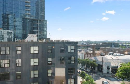 River North Hotel | Sophisticated 4BR Suite - Modern and Luxurious
