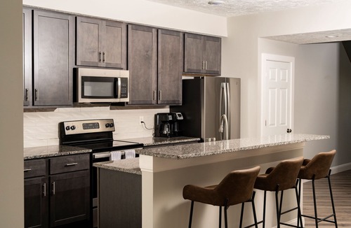 Bayberry House | Sophisticated Golf Community Townhouse!–3442