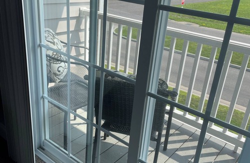 Bayberry House | Sophisticated Golf Community Townhouse!–3442