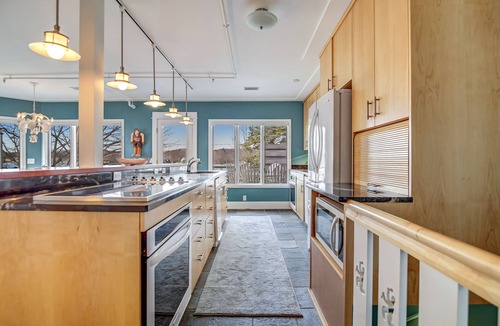 Saugatuck House | Sophisticated Harborfront 5 King Bed/5.5Bath Exceptional