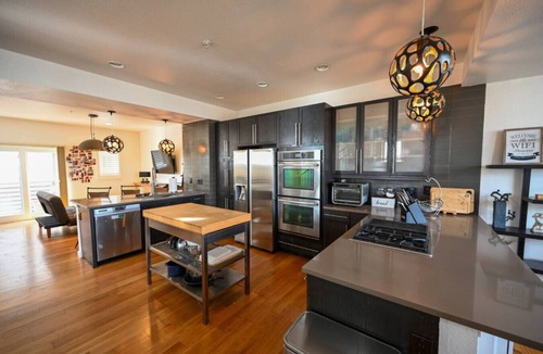 Belmar House | Sophisticated Home in Belmar’s Exclusive Community