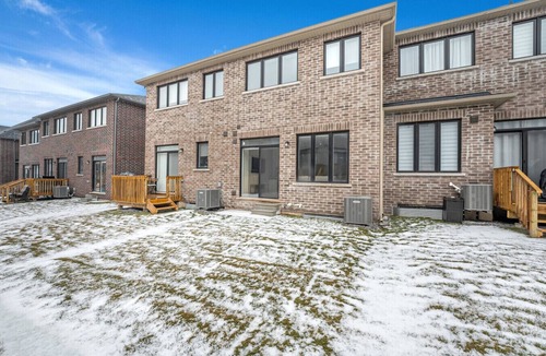 Burlington House | Sophisticated Modern Living