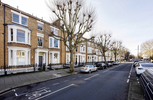 Little Venice Apartment | Sophisticated Sutherland, by Veeve