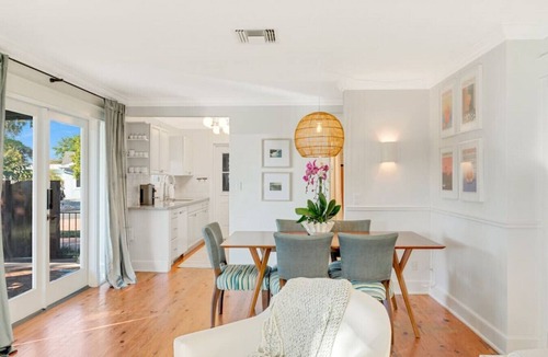 Southside House | SoSoPalmBeach-Tropical Bungalow