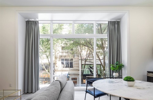 Rittenhouse Row Apartment | Sosuite | 1BR Apt w W/D, Large Dining Seating