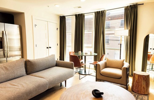 Fishtown Apartment | Sosuite at The Jefferson