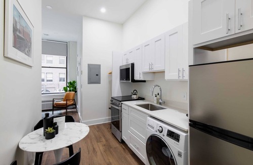 Center City East Apartment | Sosuite | Studio Apt w W/D, Gym, Lounge