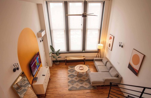 West Philadelphia Apartment | Sosuite | Studio Loft Gym, Lounge