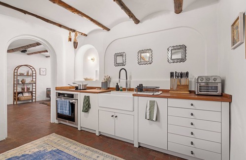 Southside House | Soulful Historic Adobe - 5 Min to Plaza