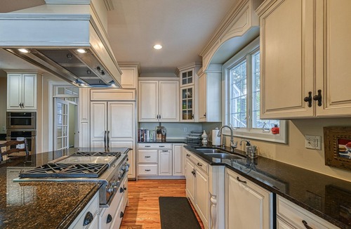 Moneta House | Soulshine Smith Mountain Lake - Lakefront home with amazing views