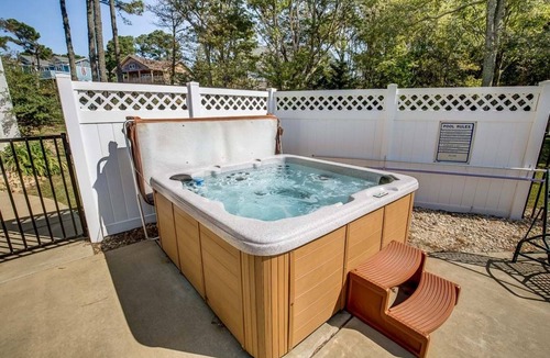 Monteray Shores House | Sound's Great! | Sound Front | Private Pool | Corolla