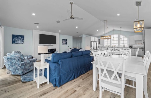 Avon House | Soundfront home, private dock, pool, hot tub, theater, kiteboarding haven ★