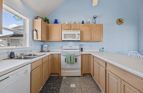 North Topsail Beach House | Sounds Like Fun - Relax Soundside with Your Pet!