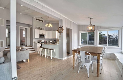 Wading River House | Soundview Beach House | Deck, Kayaks & Beach