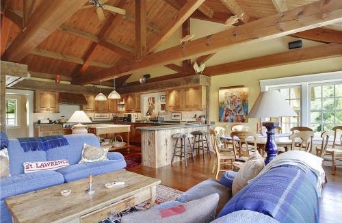 Stowe Hollow House | Soupcon: 4 br, fireplaces, game room, sauna, hot tub, views