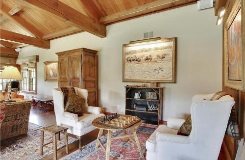 Stowe Hollow House | Soupcon: 4 br, fireplaces, game room, sauna, hot tub, views