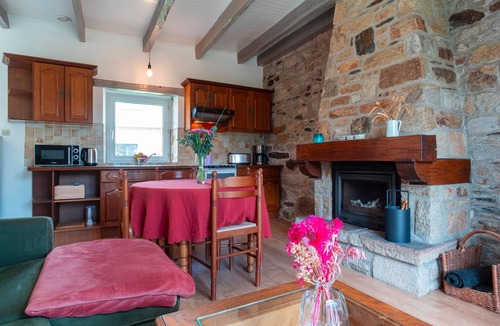 Plomodiern House | Soupic - A proximité de la mer