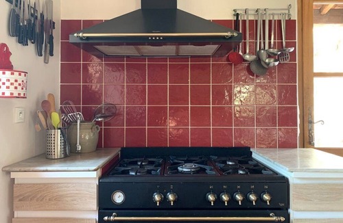 Jaujac Cottage | source house